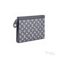 Louis Vuitton Pochette Voyage Clutch – Grey - View 2