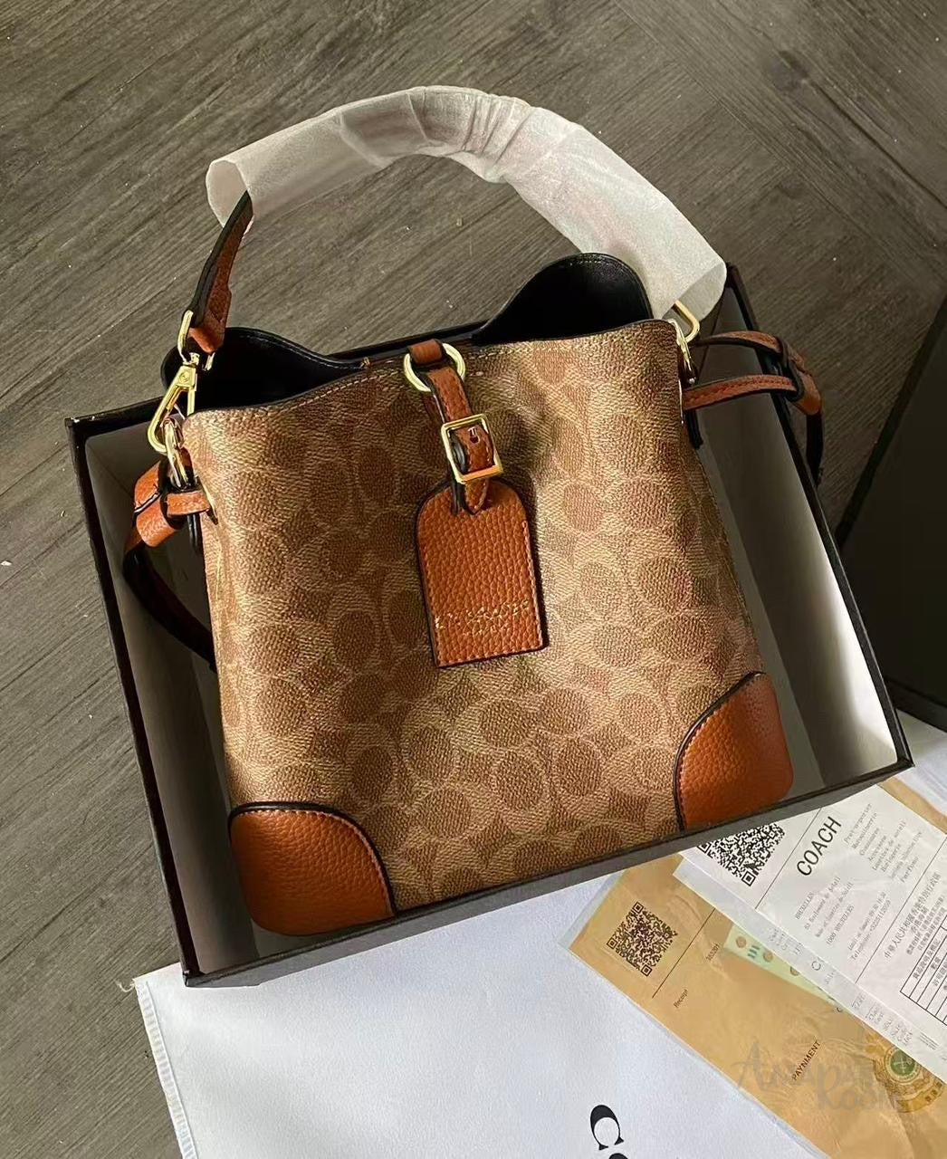 Coach Bag Bleecker Bucket Signature Canvas – product view