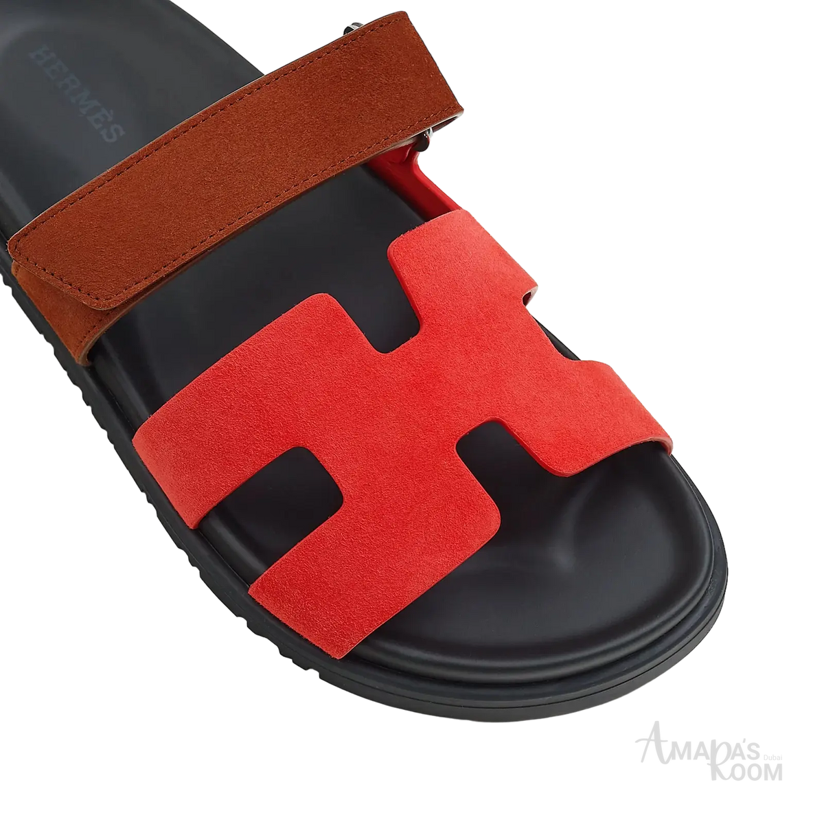 Hermès Chypre Sandals – Rouge Cinetique / Gold - View 2