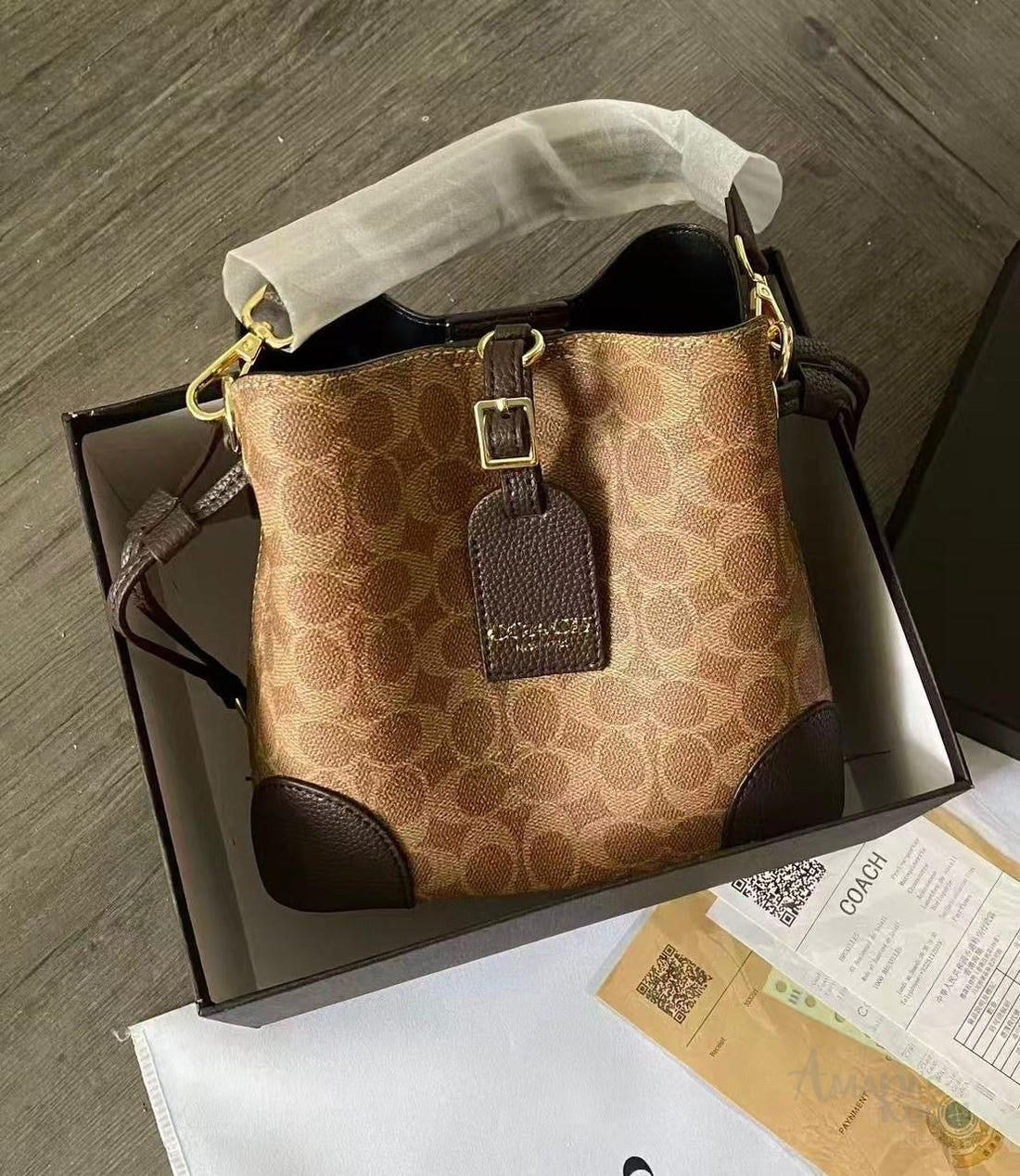 Coach Bag Town Bucket Brown – product view