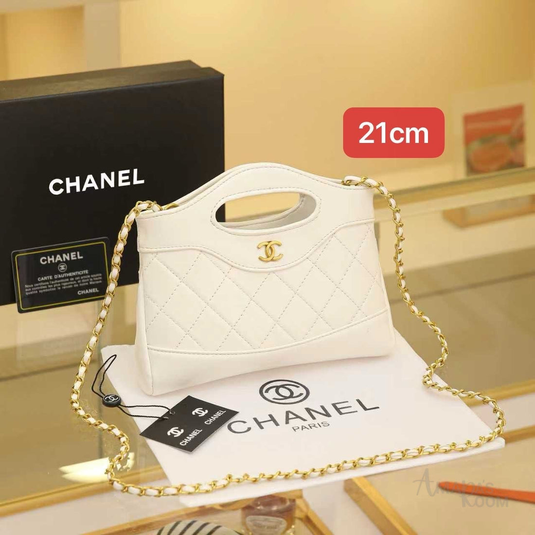 Chanel Bag 31 Nano Shopping White – product view