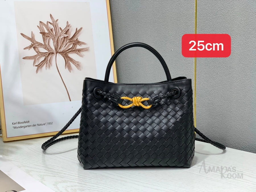 Bottega Veneta Black Woven Leather Top Handle Tote Bag – product view