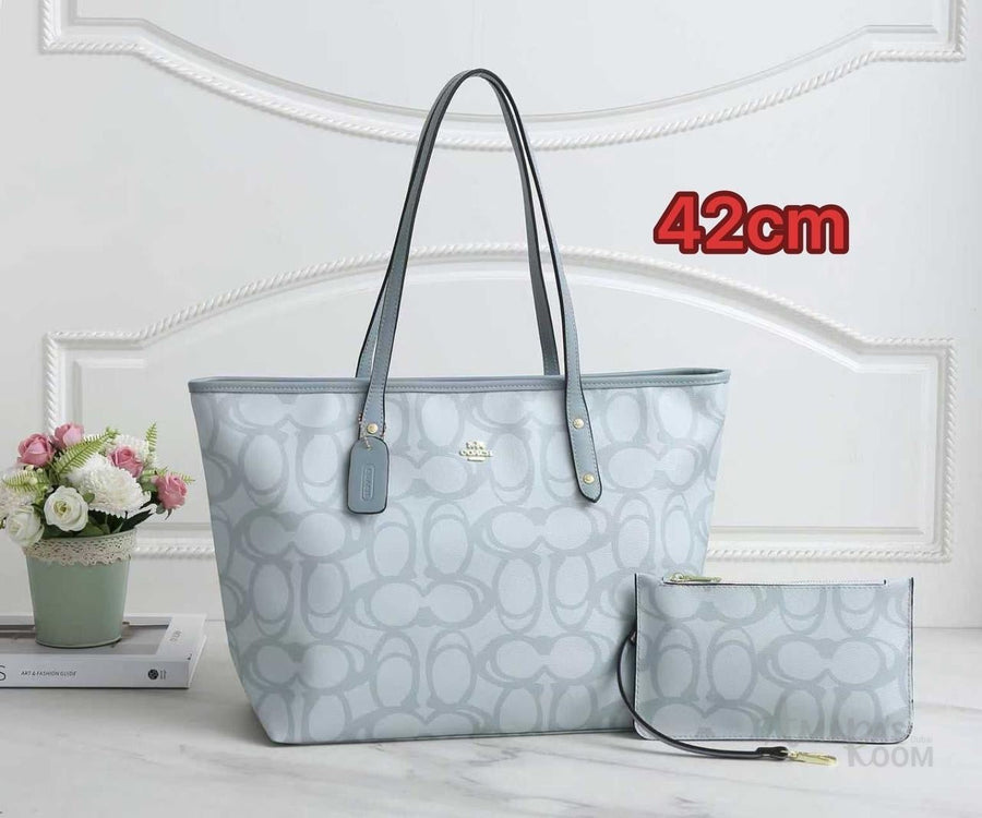 Coach Bag City Tote Bag in Sketch Signature Canvas – product view