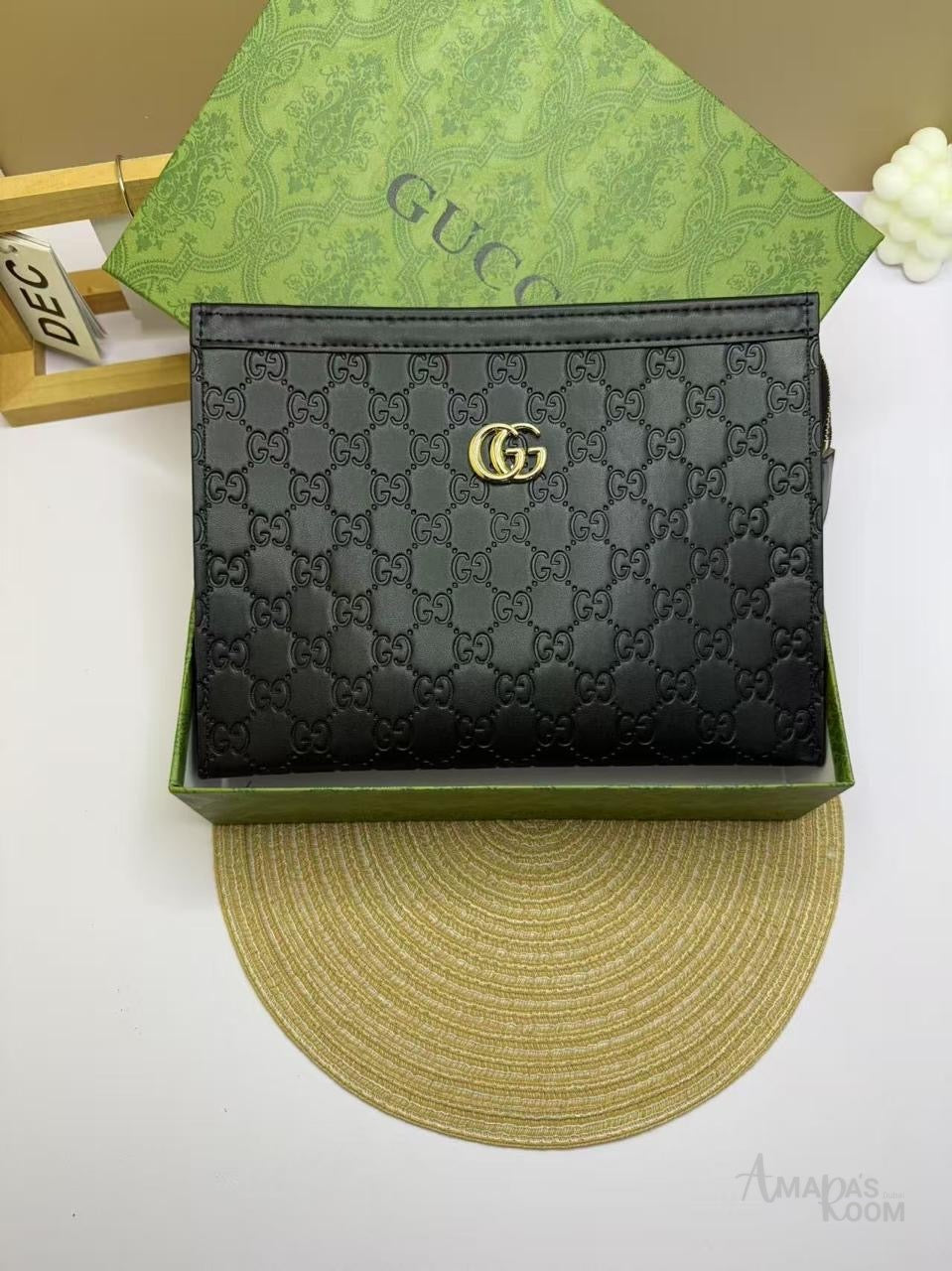 Gucci Pouch GG Matelassé Leather Green – product view