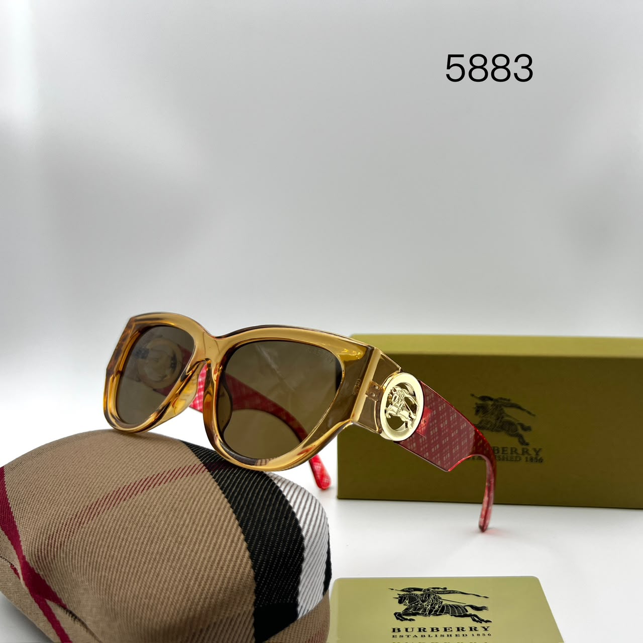 Burberry Sunglasses Cat-Eye – Honey-Amber - View 4