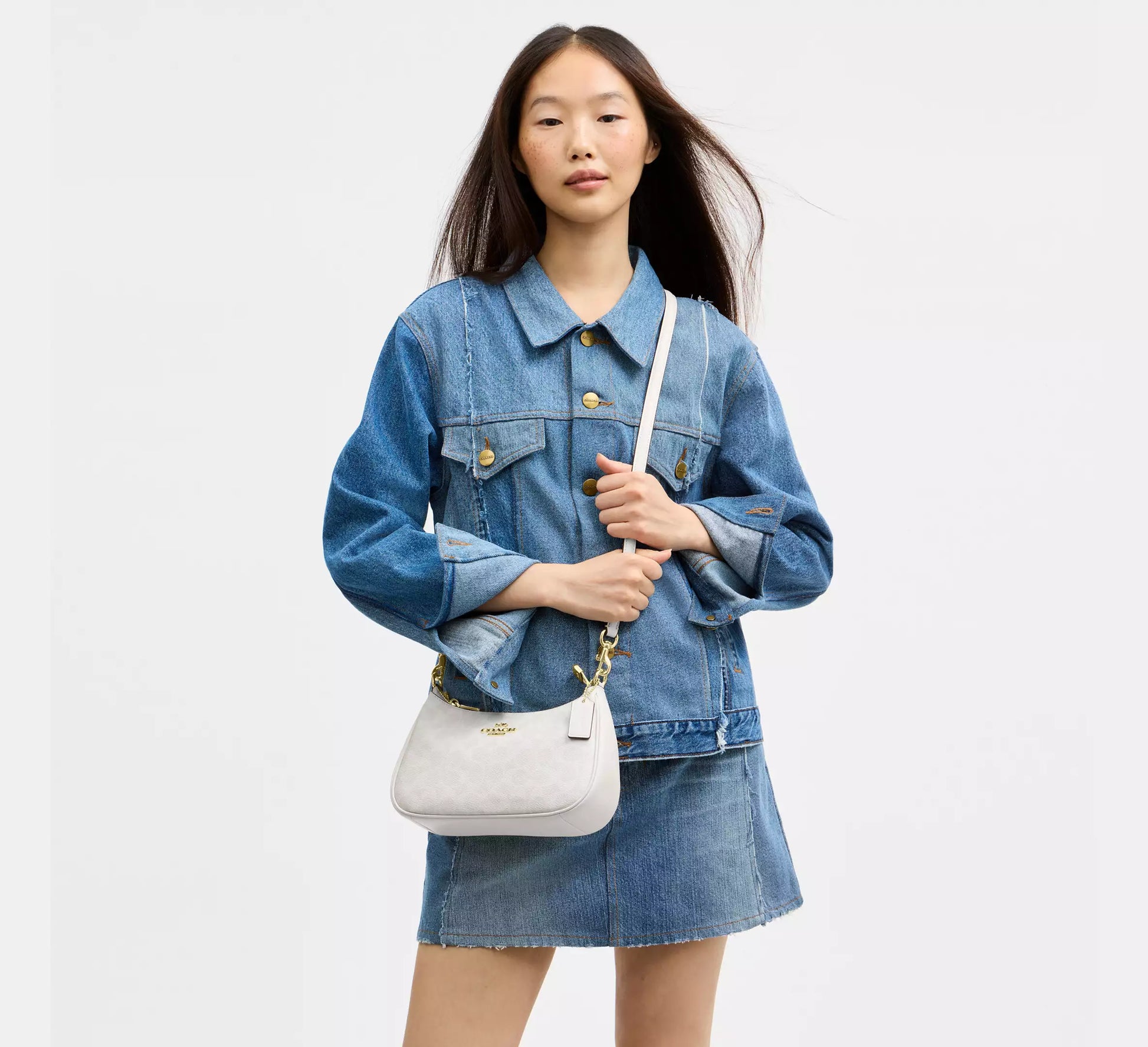 Coach Teri Shoulder Bag – Sky White - View 6