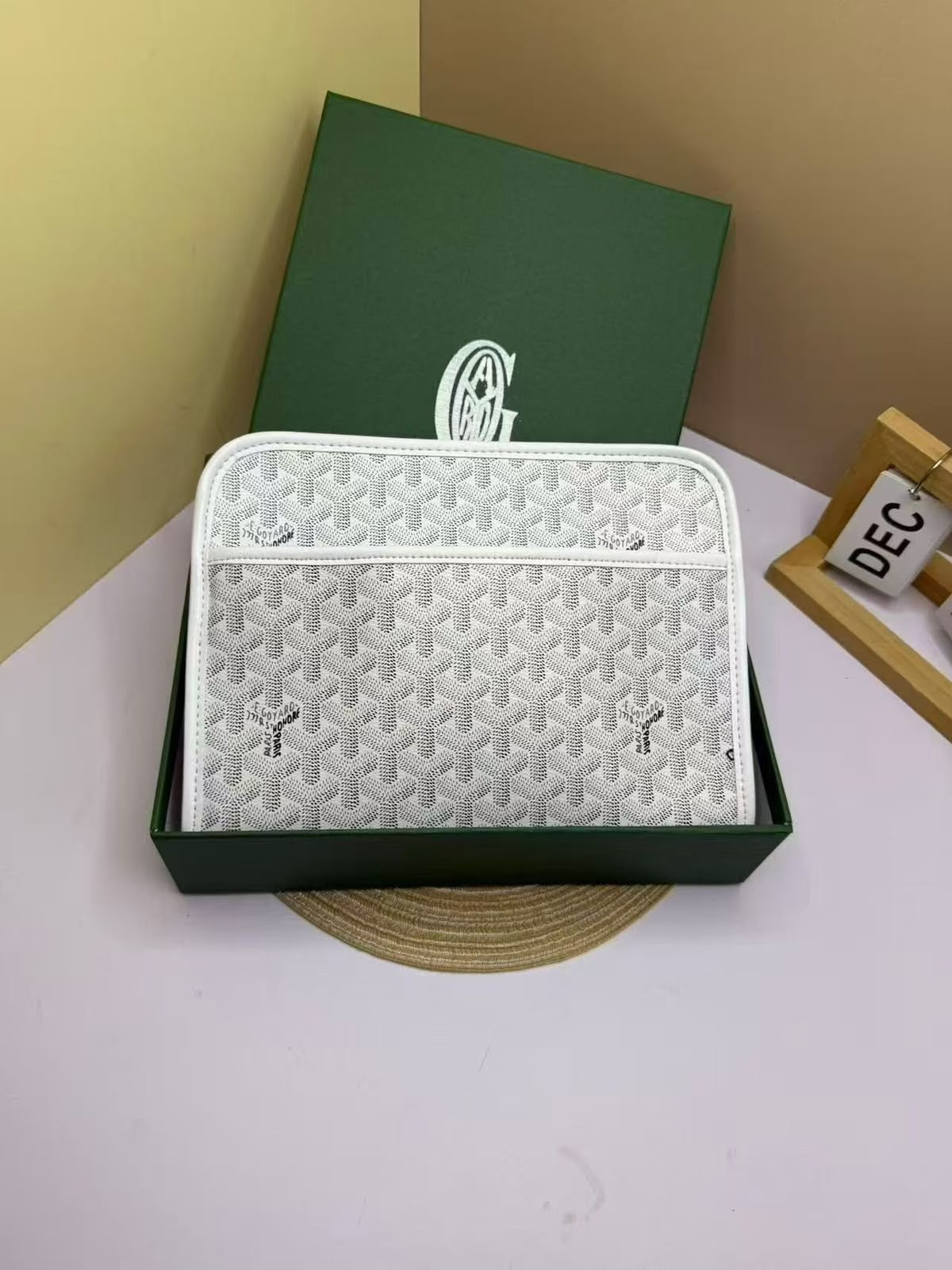Goyard Jouvence Toiletry Pouch White - View 5