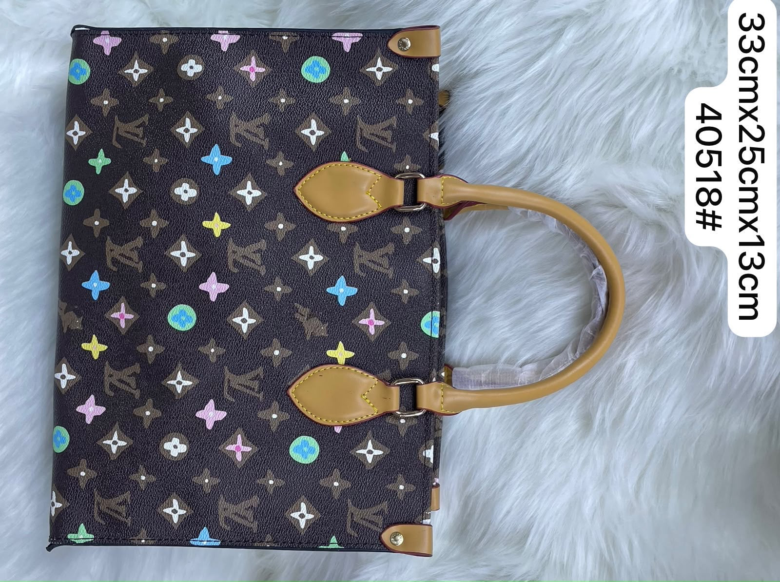 Louis Vuitton Go Tote - View 5