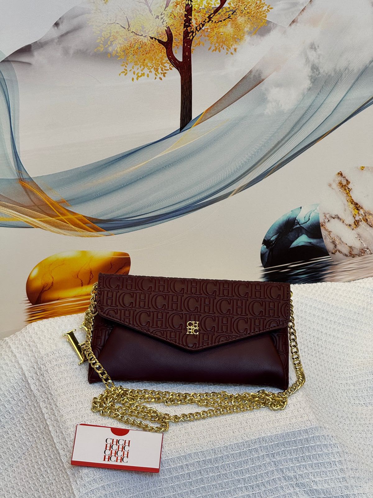Carolina Herrera Bag Envelope Crossbody Wallet on Chain Burgundy – product view