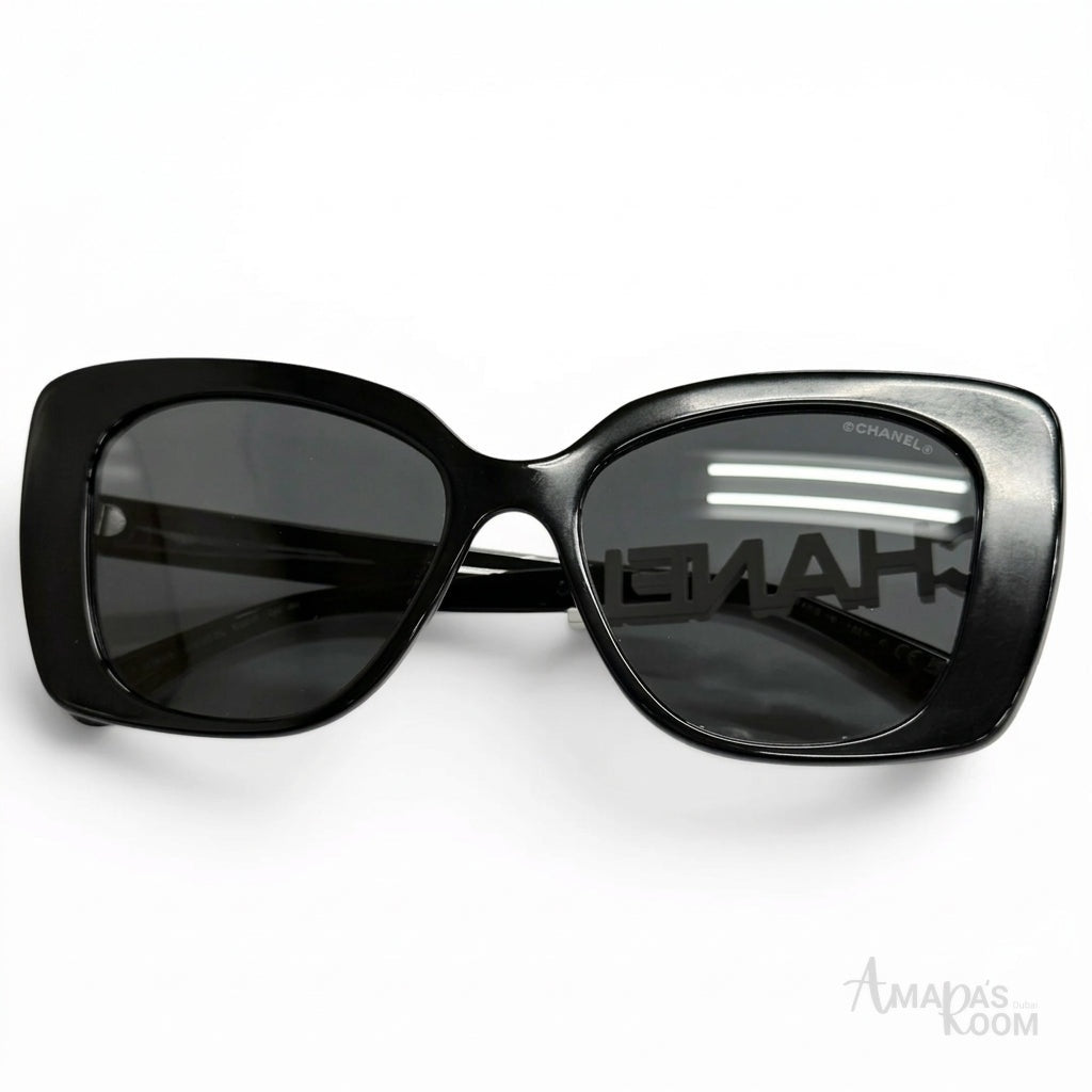 Chanel Sunglasses 5422B Black Acetate & Diamante - View 1