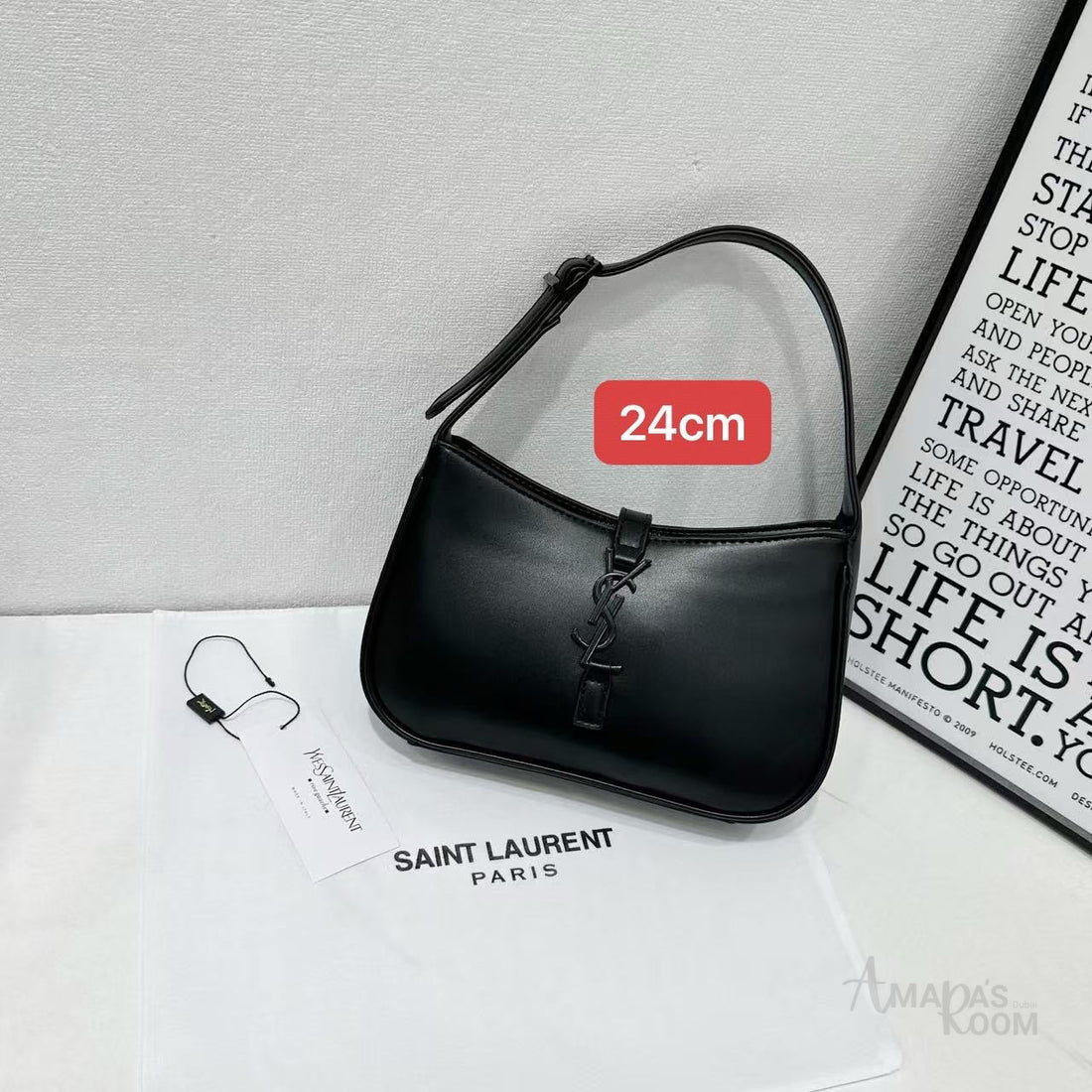 Saint Laurent Bag Le 5 à 7 Hobo Black – product view