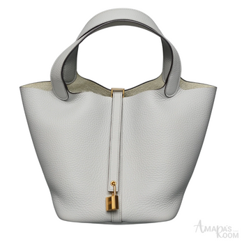 Hermès Picotin Lock 18 Bucket Bag – White - View 1