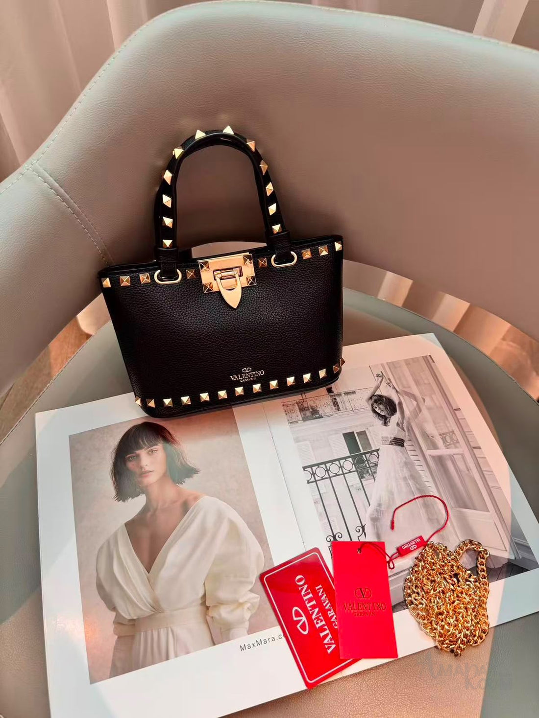 Valentino Bag Garavani Rockstud Mini Grainy Calfskin Black – product view