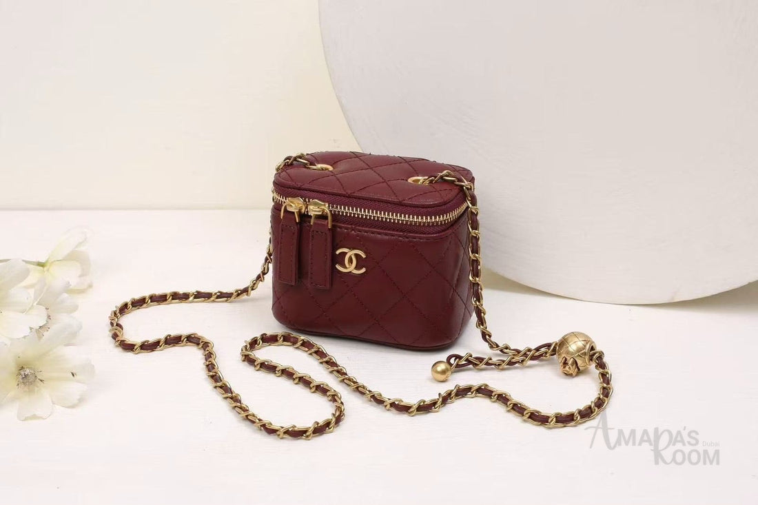 Chanel Bag Lambskin Quilted Mini Vanity Case Chain – product view