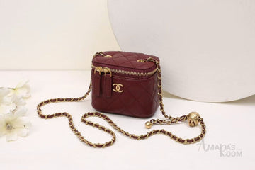 Chanel Bag Lambskin Quilted Mini Vanity Case Chain – product view
